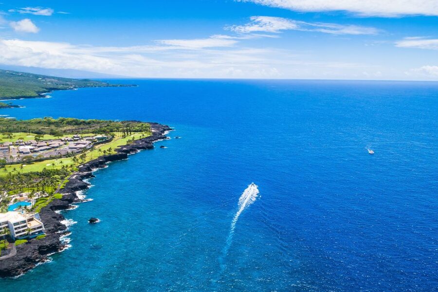 Big Island: Luxury Catamaran Trip along the Kona Coast - Is $449 per person a fair price?