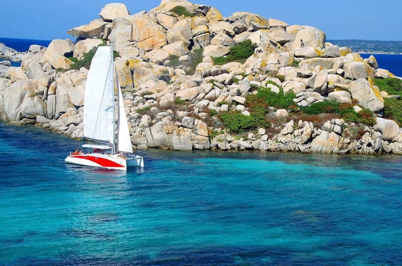 Bonifacio: Catamaran trip with snorkeling at the Lavezzi Islands - Sailing toward the Lavezzi Archipelago