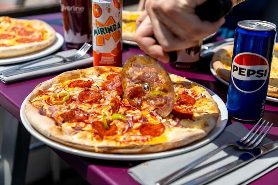Budapest: Catamaran Pizza Cruise - Parliament, the main photo moment