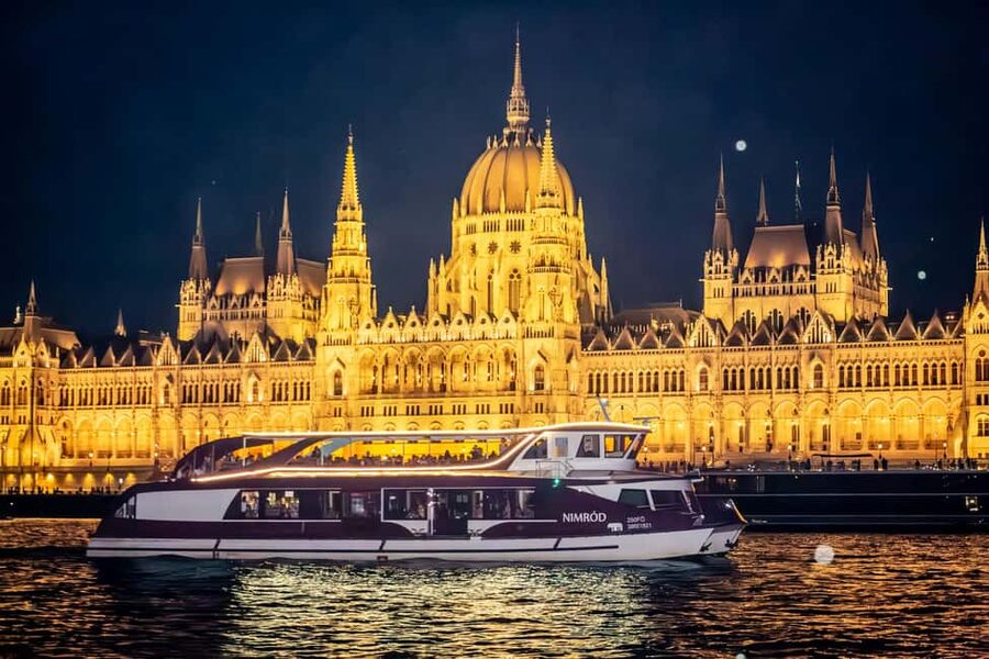 Budapest: Catamaran Pizza Cruise - The southern riverfront: National Theatre and Müpa