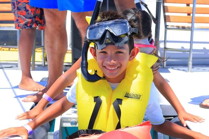 Cabo San Lucas Catamaran Cruise: Snorkel or Sunset Adventure - Meeting-point problems deserve serious attention