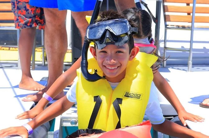 Cabo San Lucas Catamaran Cruise: Snorkel or Sunset Adventure - Timing is crucial for cruise-ship passengers