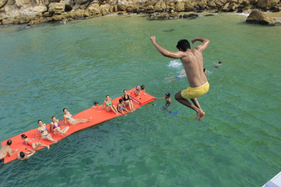 Cabo San Lucas: Private Catamaran Cruise - Key points at a glance
