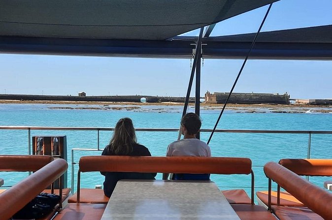 Cádiz Trimillennial Catamaran Navigation - Finding the port and preparing for departure
