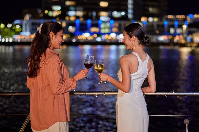 Cairns Catamaran Harbour and Dinner Cruise - Key points to know before booking