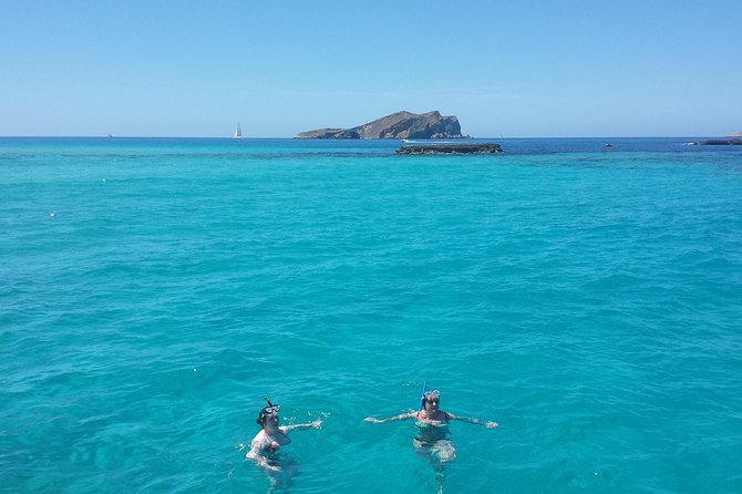 Cala Comte Private Catamaran Tour - What the captains add to the day