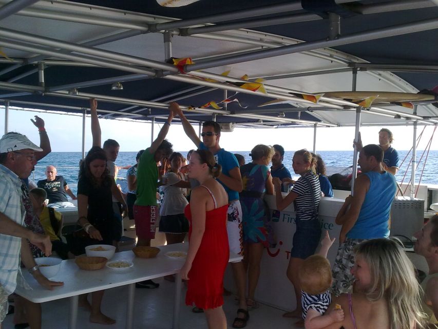 Cambrils: Costa Dorada Catamaran Day Cruise with BBQ Lunch - The Return to Cambrils
