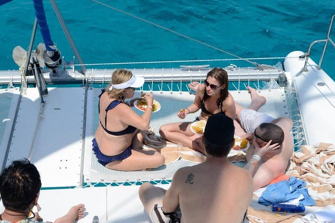 Cancun Half-Day Sailing Catamaran Cruise to Isla Mujeres - Boat size and comfort: ask before you sail