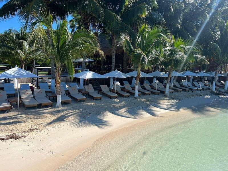 Cancun: Isla Mujeres Catamaran + Coco Bongo Show - Languages, mobility, and what to pack