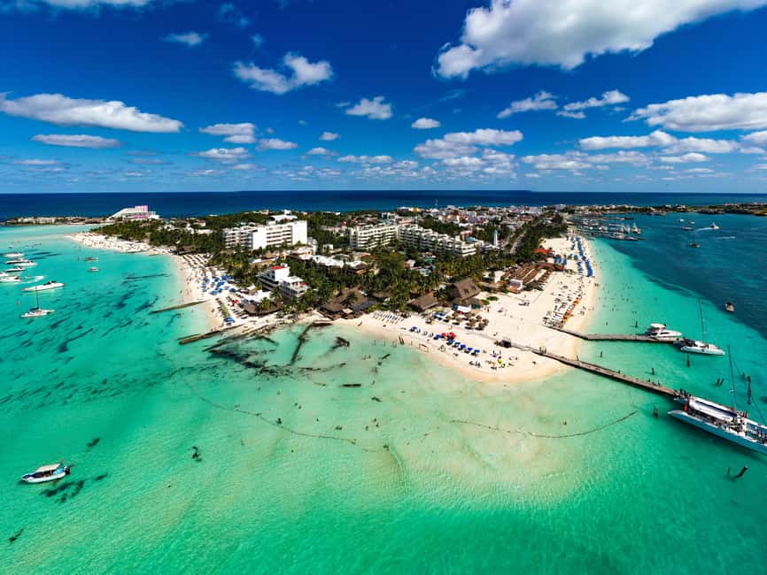 Cancun: Isla Mujeres Catamaran Ride, Open Bar & Buffet Lunch - Lunch and downtime at the beach club