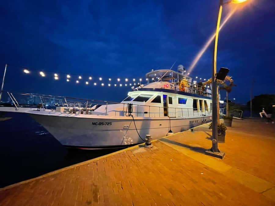 Cartagena: 4-course Culinary Experience aboard a catamaran - Cartagena Bay after dark