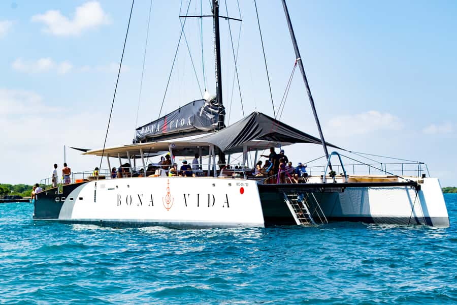Cartagena: Rosario Islands Catamaran with Lunch and Snorkel - Key points to know before you book