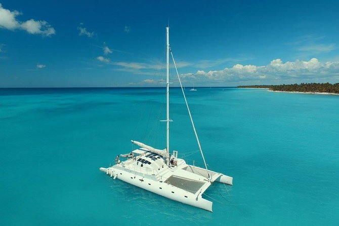 Catalina Island - Snorkeling tour on a luxury catamaran - The Wall, Catalina’s first water stop
