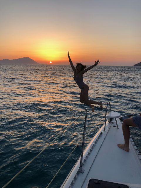 Catamaran Afternoon Cruise: Kleftiko half day with sunset - Lunch, Wine, and What the $194 Price Covers