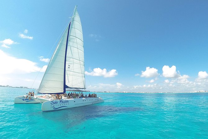 Catamaran and snorkel in isla mujeres - Setting out from Hotel Imperial Las Perlas