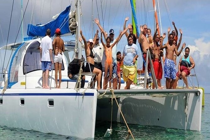 Catamaran, BBQ, Ile Gabriel , Ile Plate ,Coin de Mire - Grand Bassin and Hindu culture