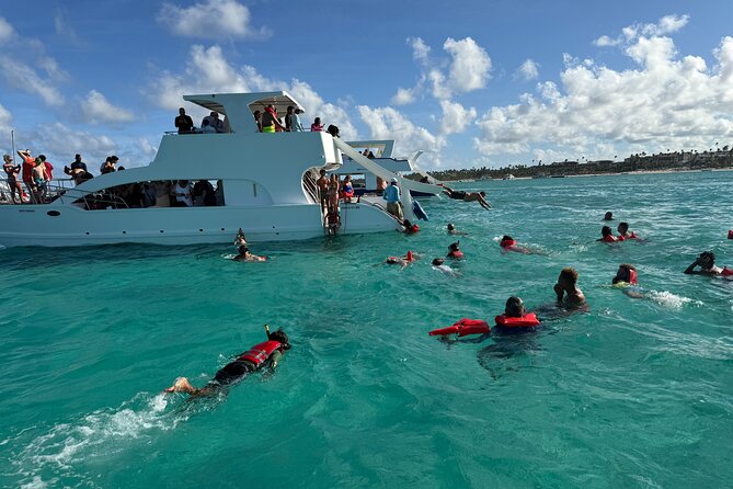 Catamaran Booze Cruise And Snorkeling Punta Cana - Adults Only - The natural pool stop