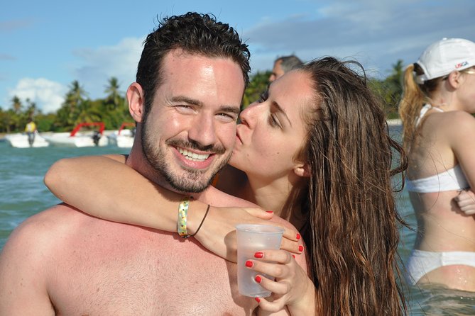 Catamaran Booze Cruise, Snorkeling & Punta Cana Coast View - Why the group size and schedule matter