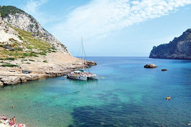 Catamaran Cruise from Port d'Alcudia with Lunch and Swim Stop - What lunch is really like on board