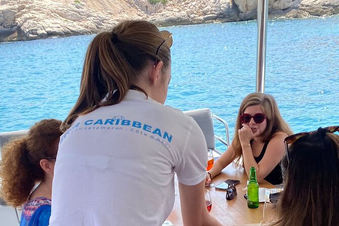 Catamaran cruise in the Frioul Archipelago in Marseille - What the small catamaran setup changes