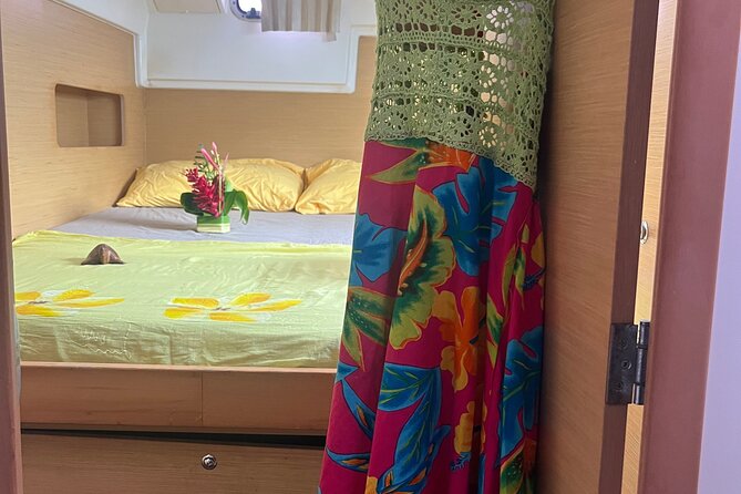 Catamaran Cruise - Leeward Islands – The Polynesian Escape - Taha’a’s coral garden and lagoon life
