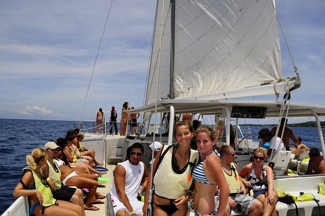 Catamaran Cruise, Open Bar, Food and Snorkeling - Quick points before you book
