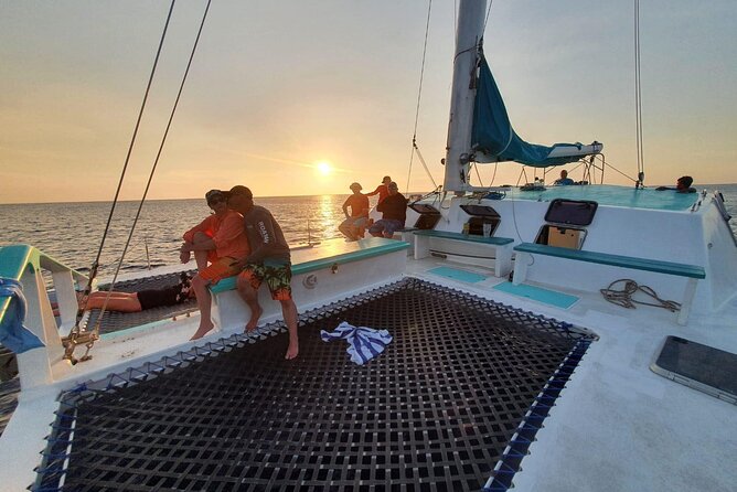 Catamaran Cruise, Open Bar, Food and Snorkeling - What can go wrong with timing