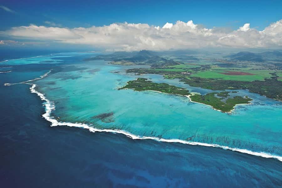 Catamaran cruise to Ile aux Cerfs from Pointe Jerome - What the $60 price really covers