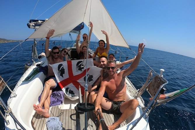 Catamaran excursions in the Asinara island National park - A three-course seafood lunch on board