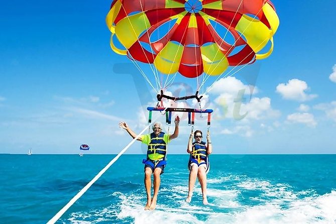 Catamaran Experience to Ile aux cerf: incl: Parasailing, Lunch, GRSE & Transfer - Cruising out from Trou d’Eau Douce