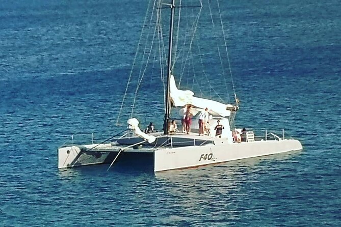 Catamaran F40 Lanzarote sailing - Price, group size, and real value