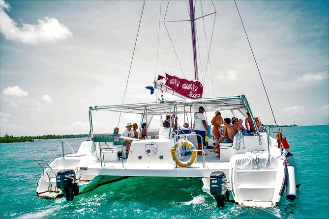 Catamaran Ile aux Cerfs, snorkeling + GRSE Waterfall, BBQ & Bar - Key points to know before booking