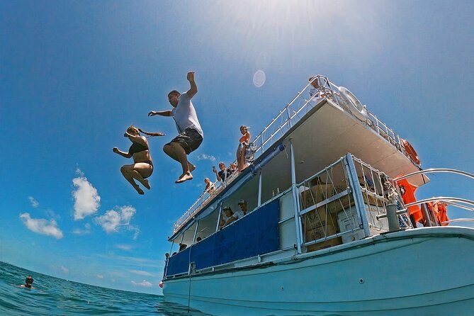 Catamaran in Cozumel with snorkeling at El Cielo and open Bar - A Five-Hour Catamaran Day Built Around El Cielo