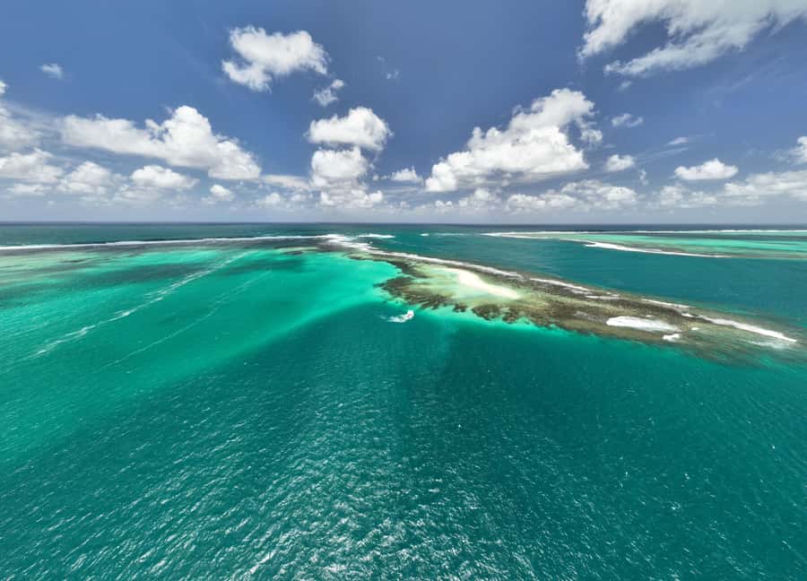 Catamaran Mauritius: South East 5 Islands Catamaran Cruises - Mahébourg and the first views of Grand Port