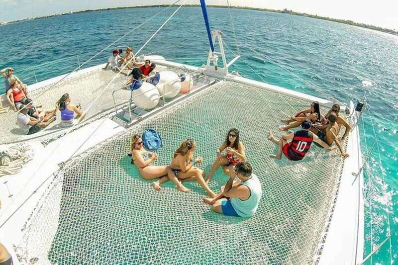 Catamaran party Isla Mujeres with drinks & lunch - Key details before you book