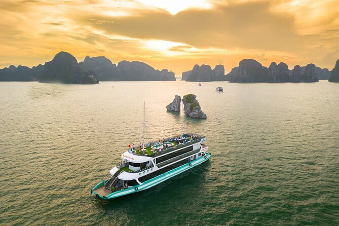 Catamaran Premium Cruise to Halong Bay & Lan Ha Bay in 1 Day Tour - Swimming, trampoline, and the water slide in Lan Ha Bay