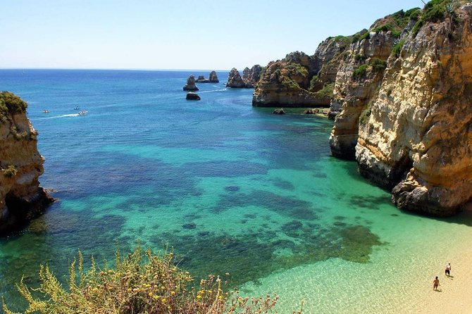 Catamaran Private Tour - Benagil & Marinha Beach - (28 PAX) - Is $1,047.21 a good group value?