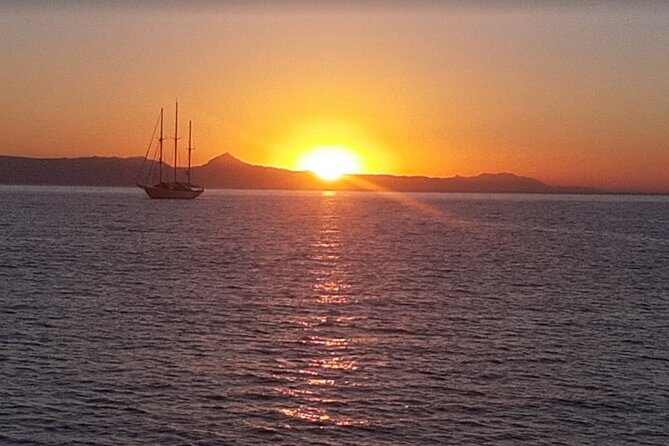 Catamaran ride at sunset from the Port of Denia - Leaving Esplanada Cervantes in Denia