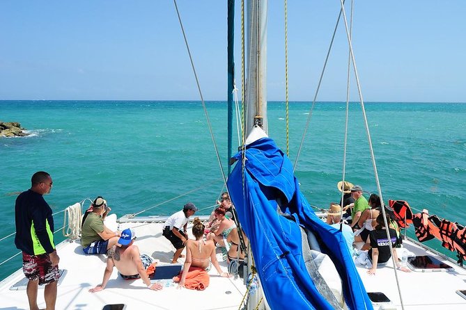 Catamaran Sail and Snorkeling Tour with Open Bar in Puerto Morelos - Who will enjoy this catamaran day