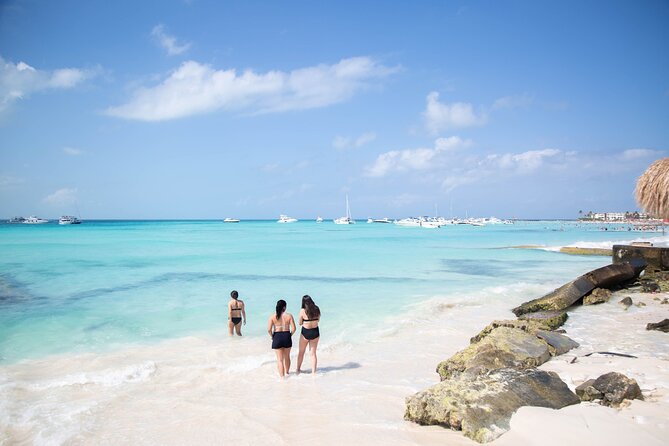 Catamaran Sailing to Isla Mujeres with Snorkeling, Lunch & Open Bar included - Who will enjoy this Cancun day trip