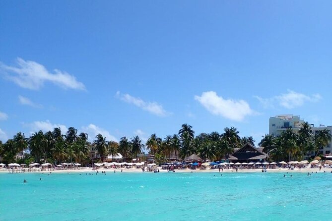 Catamaran sailing Tour to Isla Mujeres all inclusive - Playa Norte: the calmest hour of the day