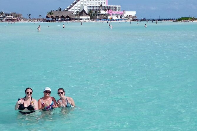 Catamaran sailing Tour to Isla Mujeres all inclusive - The return sail and the sunset question