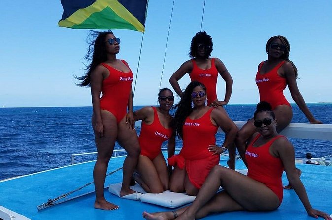 Catamaran, snorkeling & Dunn's River Falls - Who should book this experience