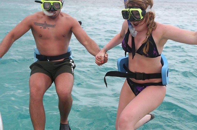 Catamaran, snorkeling & Dunn's River Falls - Climbing Dunn’s River Falls