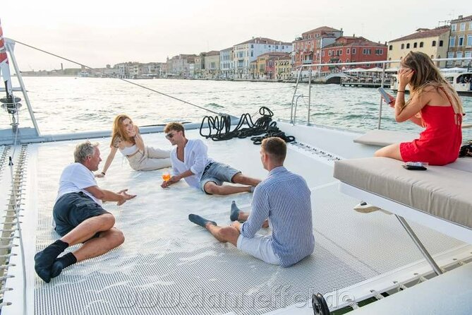 Catamaran Spritz Tour - What the catamaran is like on board