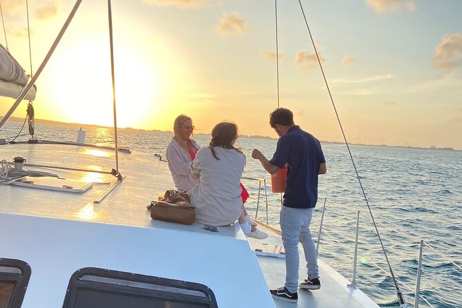 Catamaran Sunset Sail - Sunset from Bermuda’s western shore