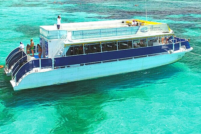 Catamaran to Isla Mujeres at sunset pick up Cancun - Two hours to explore the center of Isla Mujeres