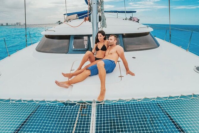 Catamaran to Isla Mujeres with Buffet and Open Bar from Cancun - Free time on Isla Mujeres without a guide