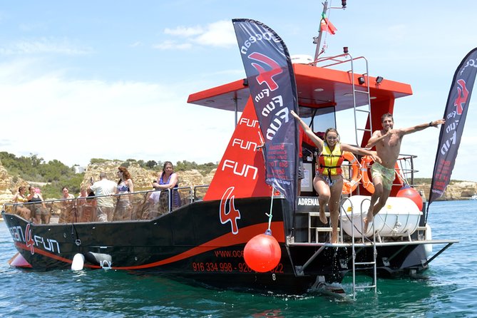 Catamaran Tour to Benagil Caves - The 15-minute swim at Praia da Marinha