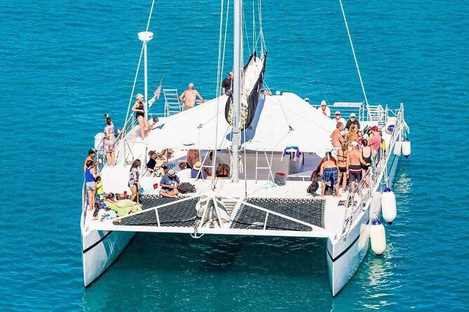 Catamaran Tour to Isla Mujeres from Cancún with Bar and Lunch - The return sail and sunset views